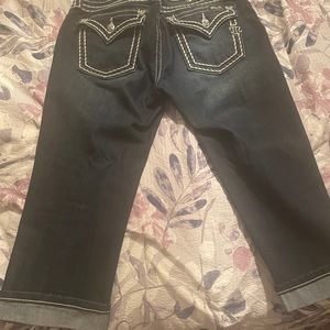 Miss me capris barely worn